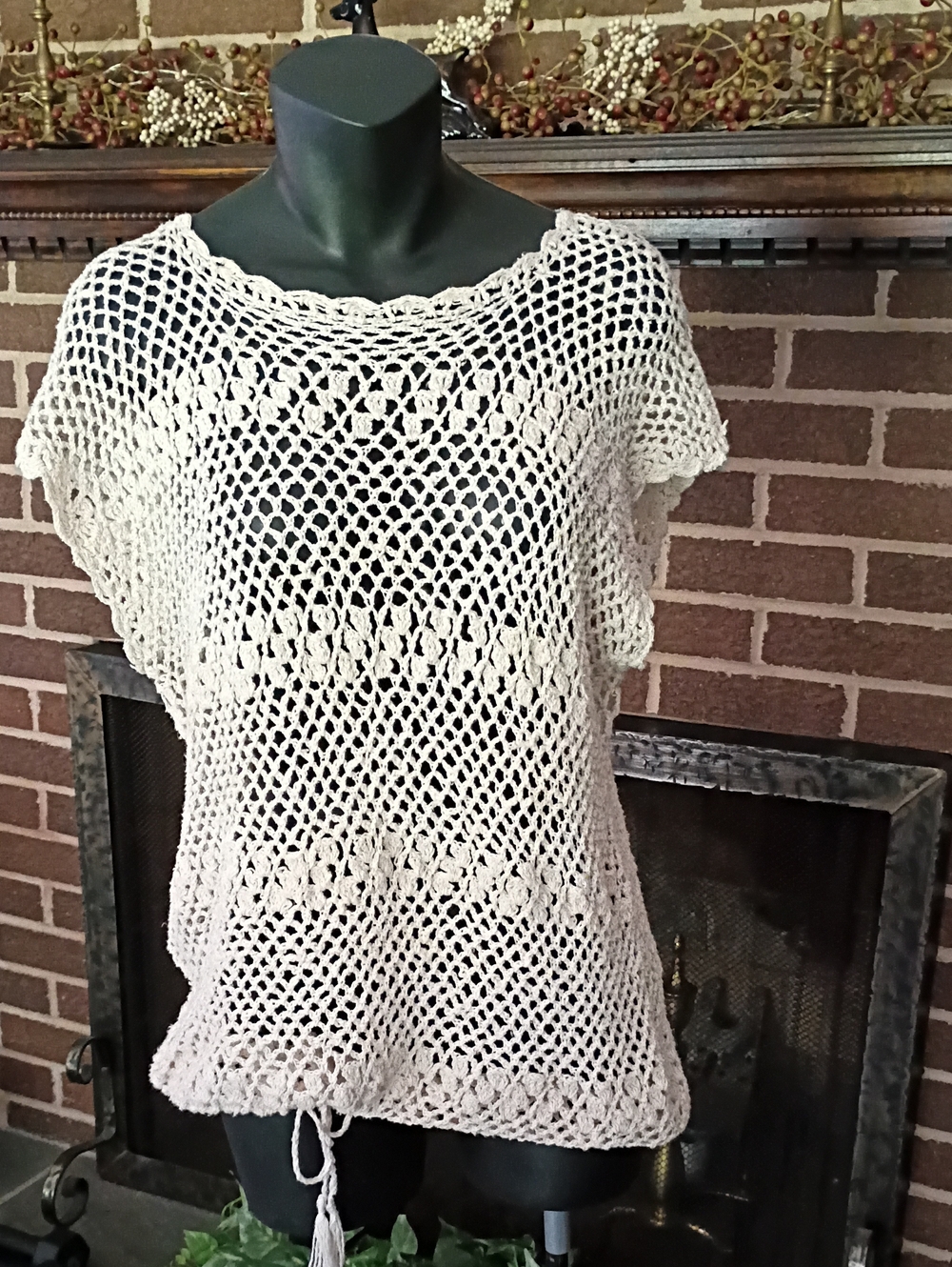 Vintage Light Cream Crochet Knit Women’s Top Honolulu